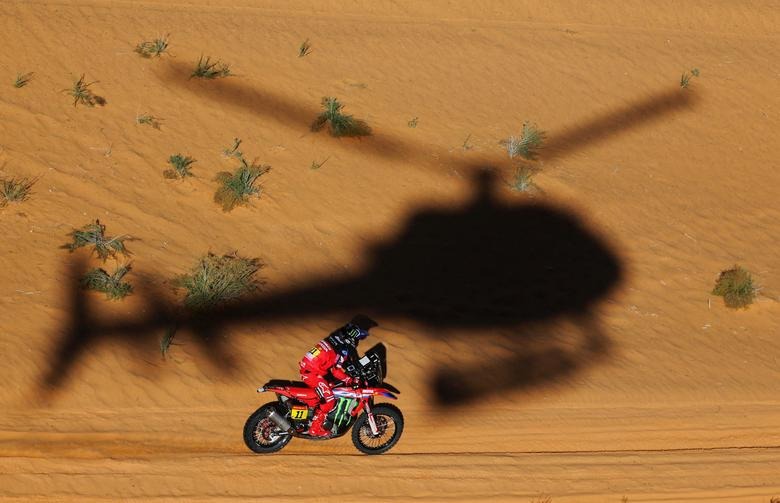 Khám phá giải đua xe địa hình xuyên sa mạc khốc liệt nhất hành tinh Dakar Rally - Ảnh 1.