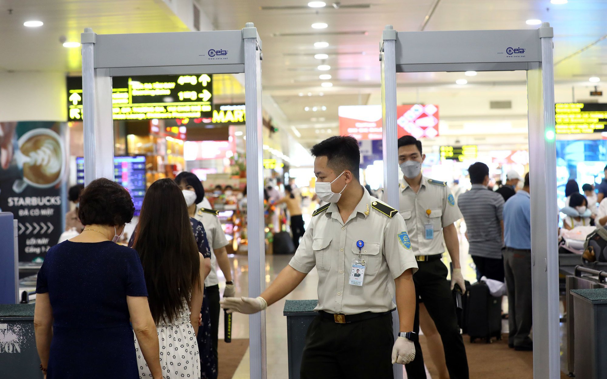Nghỉ Tết Nguyên đán Quý Mão 2023, sân bay Nội Bài khuyến cáo những gì?