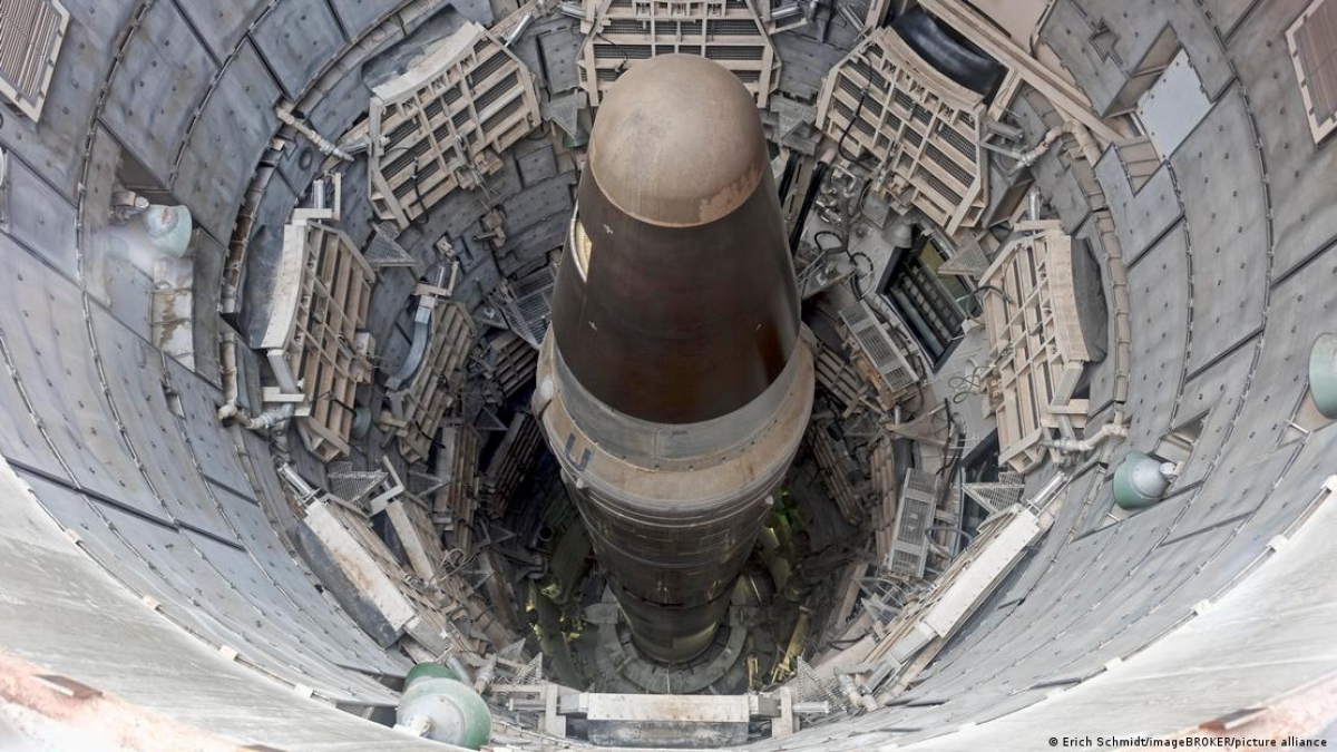 Cơ chế kiểm soát vũ khí hạt nhân Nga-Mỹ còn lại gì sau 30 năm ký START II? - Ảnh 1.