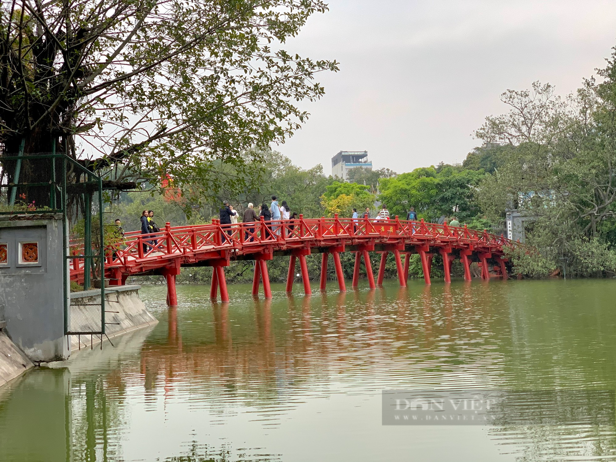 Khám phá những địa điểm check in “triệu view” không thể bỏ lỡ ở Hà Nội - Ảnh 6.