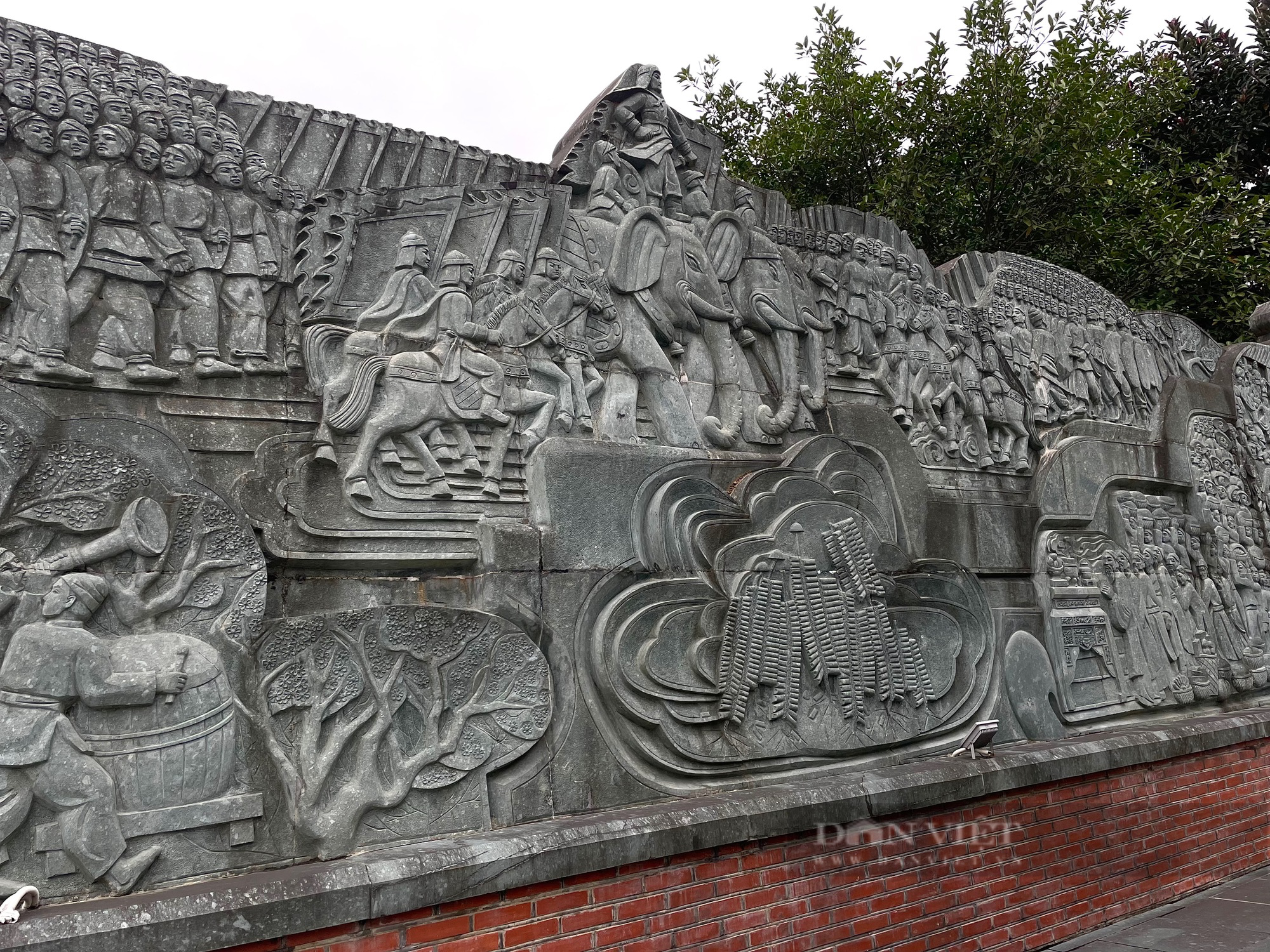 Tiết lộ bất ngờ về bức tượng vua Quang Trung trong công viên Đống Đa Hà Nội - Ảnh 6.