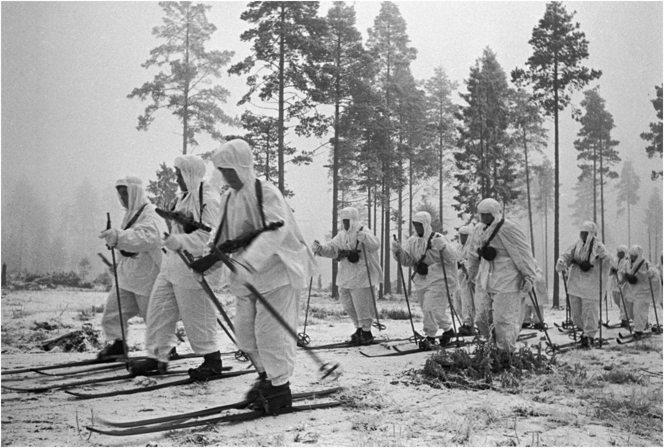 Lính trượt tuyết Liên Xô: Ác mộng mùa đông của phát xít Đức - Ảnh 1.