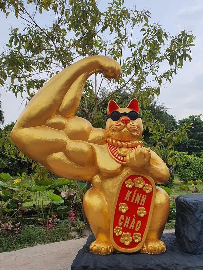 Linh vật mèo cách điệu dịp Tết Quý Mão trên khắp Việt Nam - Ảnh 1.