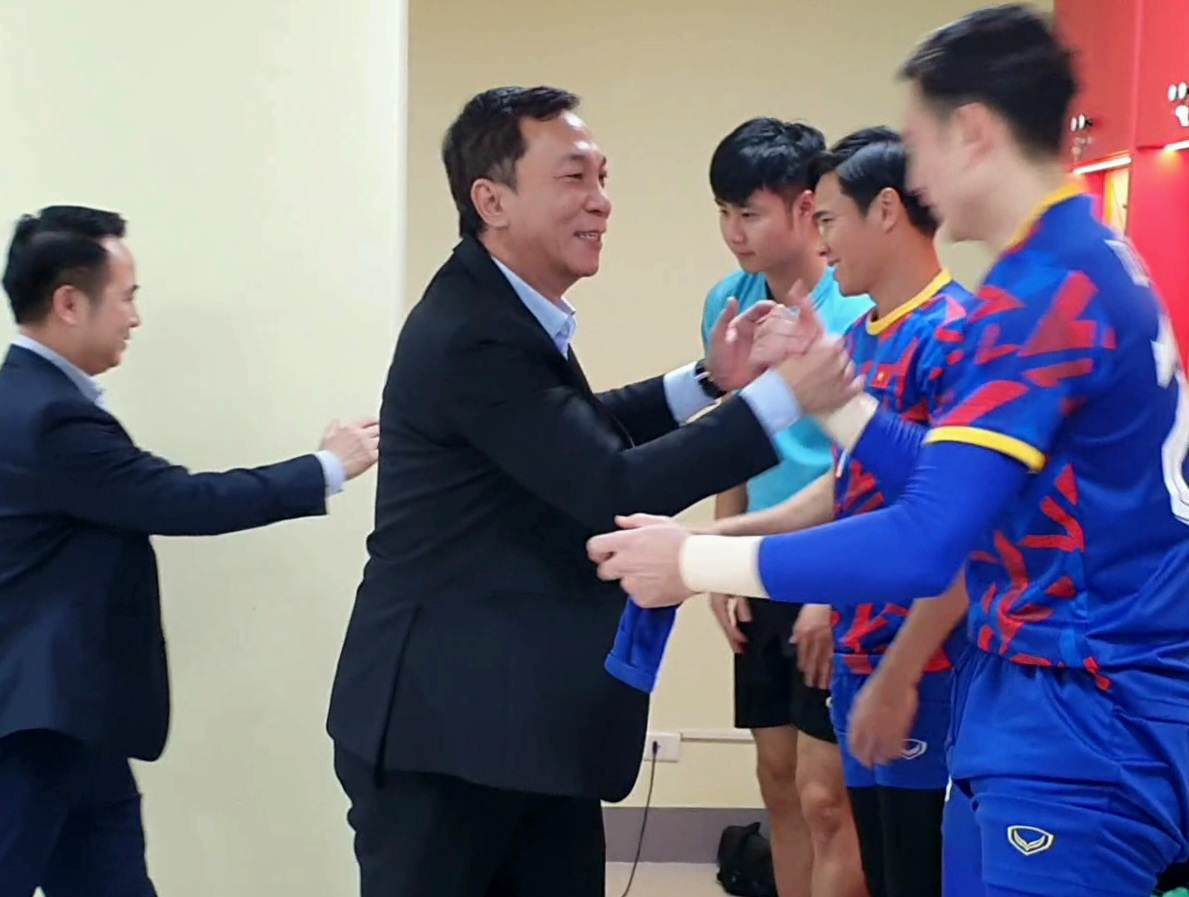 ĐT Việt Nam nhận cơn mưa tiền thưởng sau chiến thắng Indonesia - Ảnh 1.