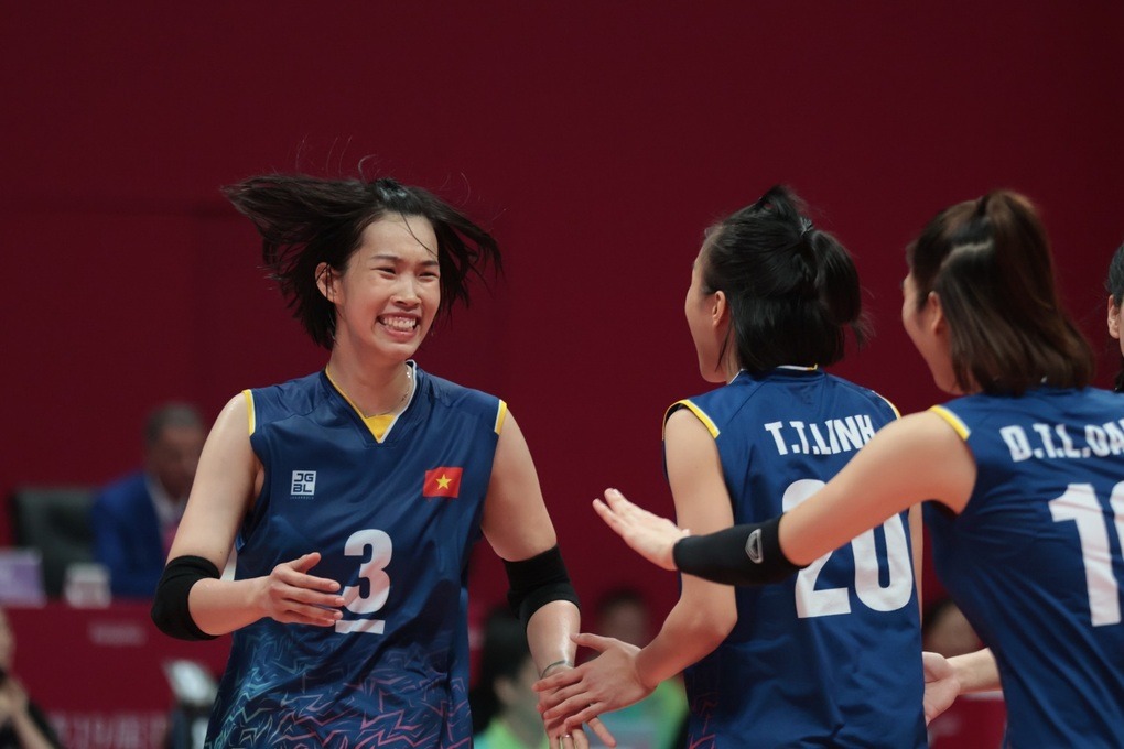 Hình ảnh các cô gái Việt Nam tiếp tục lội ngược dòng đánh bại bóng chuyền Hàn Quốc tại ASIAD 19 - Ảnh 7.