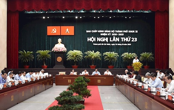 Chủ tịch TP.HCM Phan Văn Mãi: Không để tỷ lệ giải ngân đầu tư công dưới 80% - Ảnh 1.