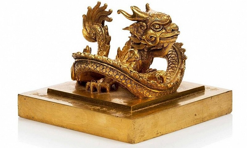 Vướng mắc thủ tục gì mà ấn vàng triều Nguyễn “Hoàng đế chi bảo” chưa được hồi hương? - Ảnh 2. Vướng mắc thủ tục gì mà ấn vàng triều Nguyễn “Hoàng đế chi bảo” chưa được hồi hương? - Ảnh 2.