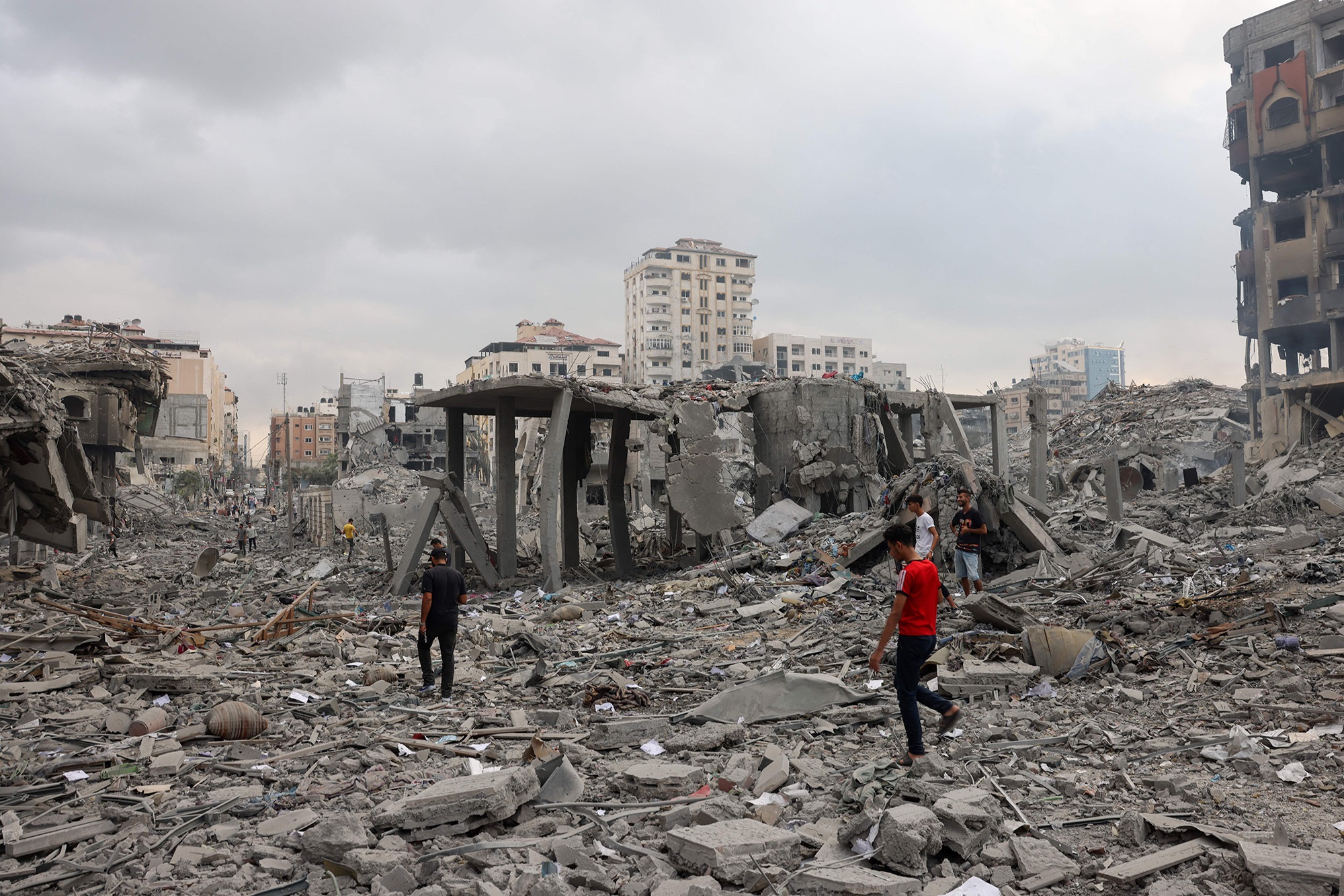 Giáng đòn trả thù chết chóc xuống đầu Hamas, Israel thu về 1.500 thi thể phiến quân - Ảnh 1.