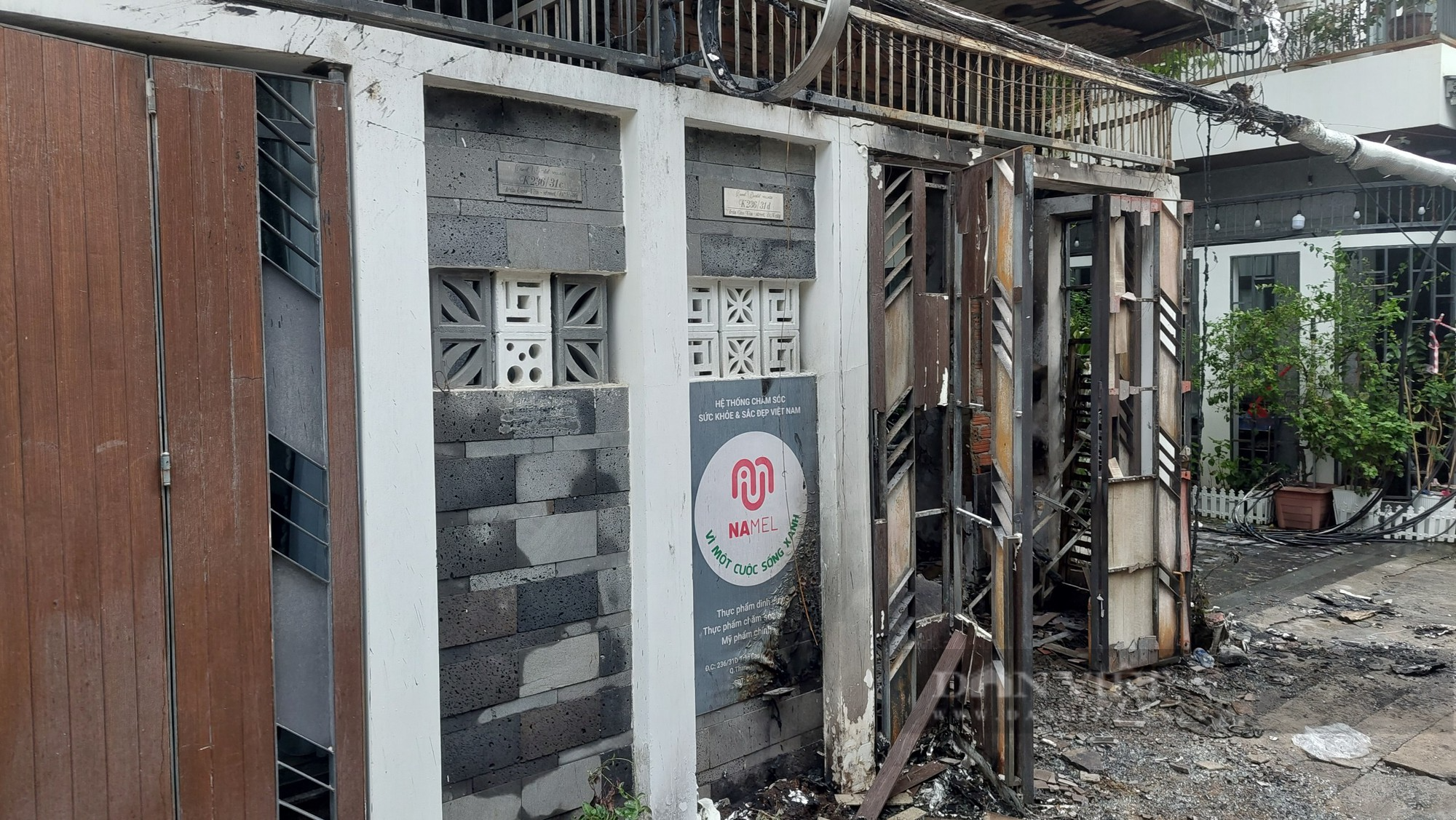 Bên trong căn nhà bị lửa thiêu rụi trong đêm khiến 2 cháu bé tử vong tại Đà Nẵng - Ảnh 5.