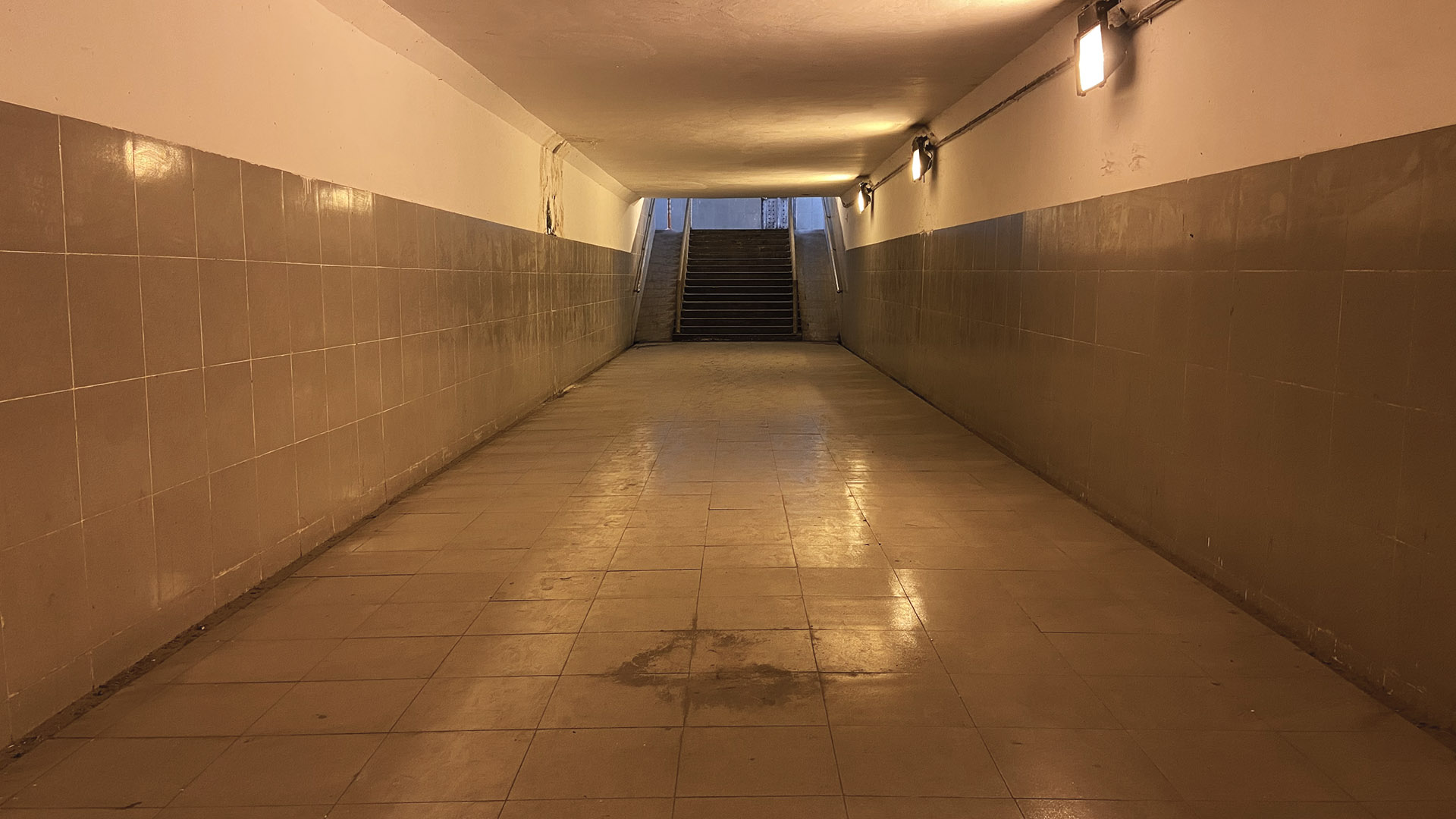 Ba hầm đi bộ ở TPHCM bị lãng quên, xuống cấp - Ảnh 8.