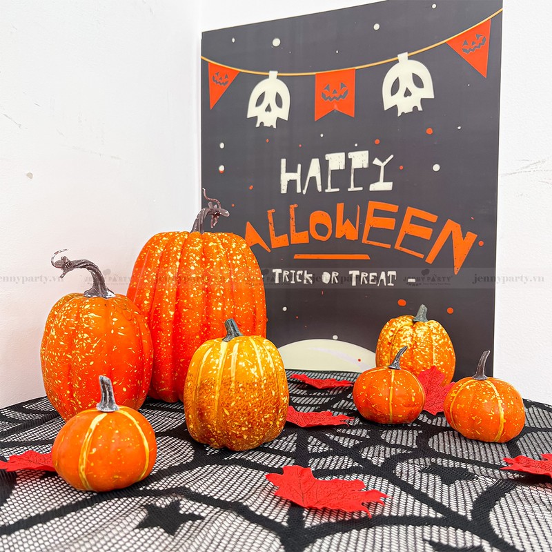 Hàng loạt đồ trang trí Hallowen độc lạ đổ bộ chợ mạng - Ảnh 3.