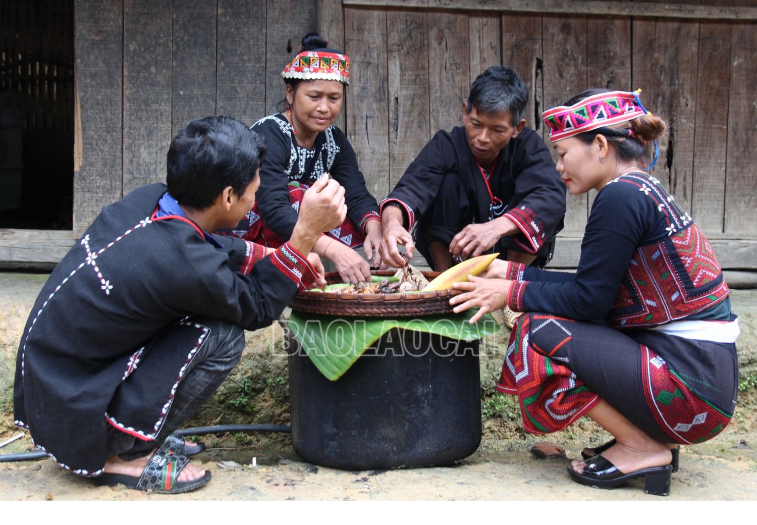 Lễ mừng cơm mới - tín ngưỡng thờ cúng nông nghiệp, nghi thức tâm linh của người Xá Phó ở Lào Cai - Ảnh 5.