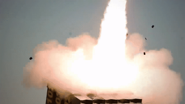 Mỹ cấp tốc gửi hệ thống tên lửa phòng thủ &quot;Vòm sắt&quot; cho Israel - Ảnh 11.