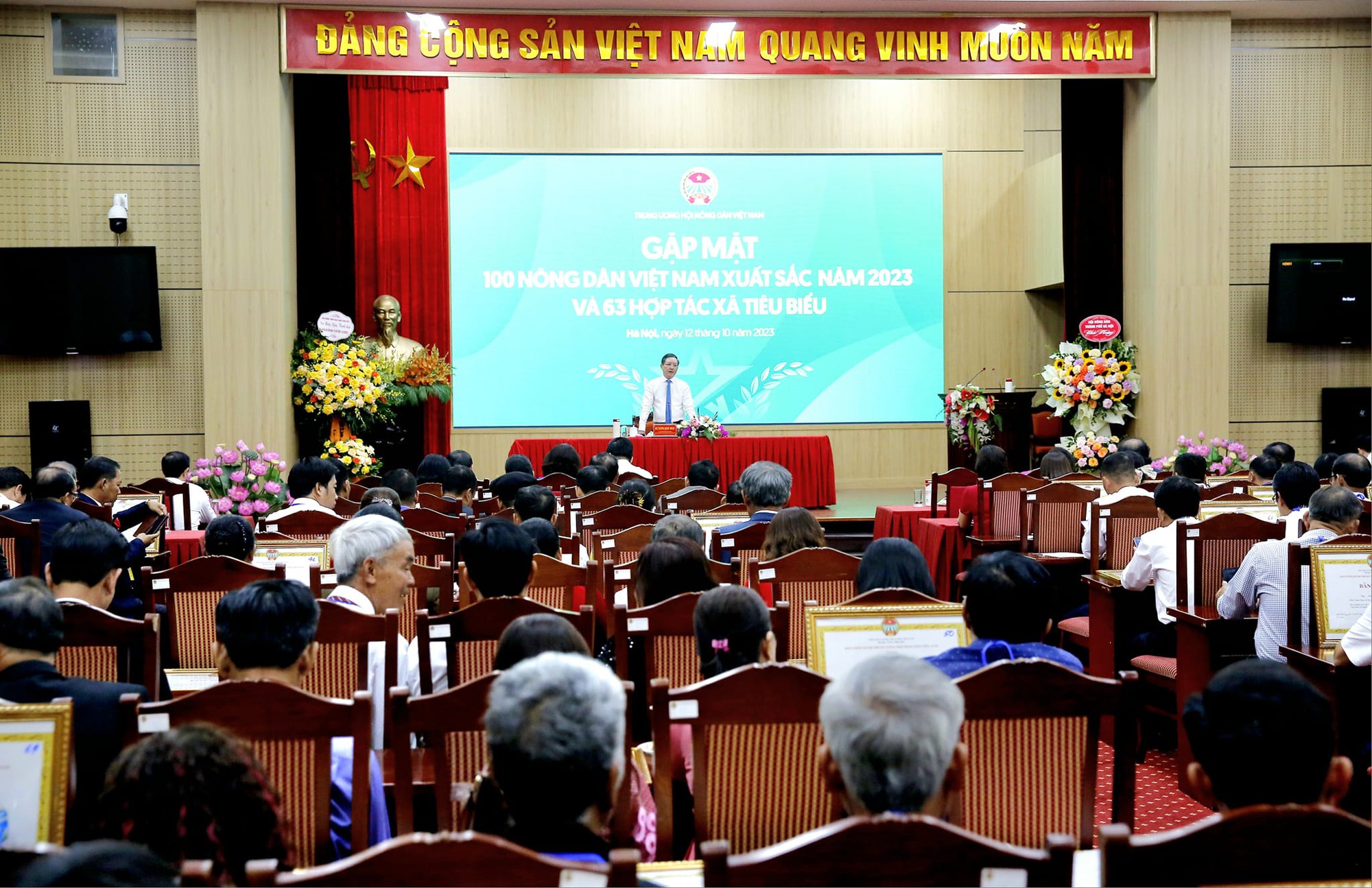 Vay vốn, thuê đất khó khăn, Nông dân Việt Nam xuất sắc 2023, 63 HTX tiêu biểu  - Ảnh 1.