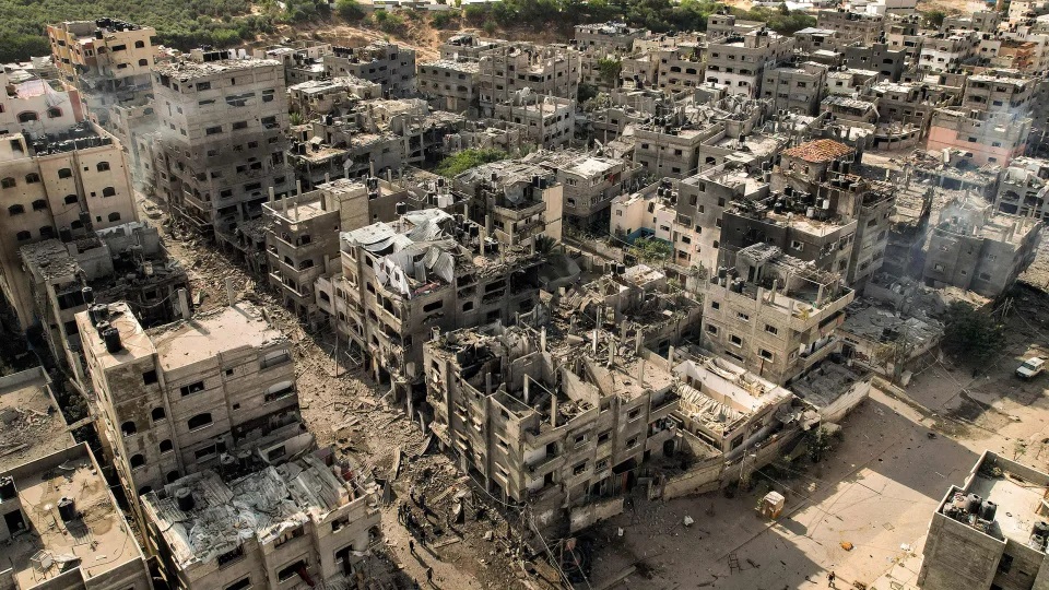 Israel không ngừng giáng đòn trả thù xuống Hamas, khủng hoảng ở Gaza ngày càng trầm trọng - Ảnh 1.