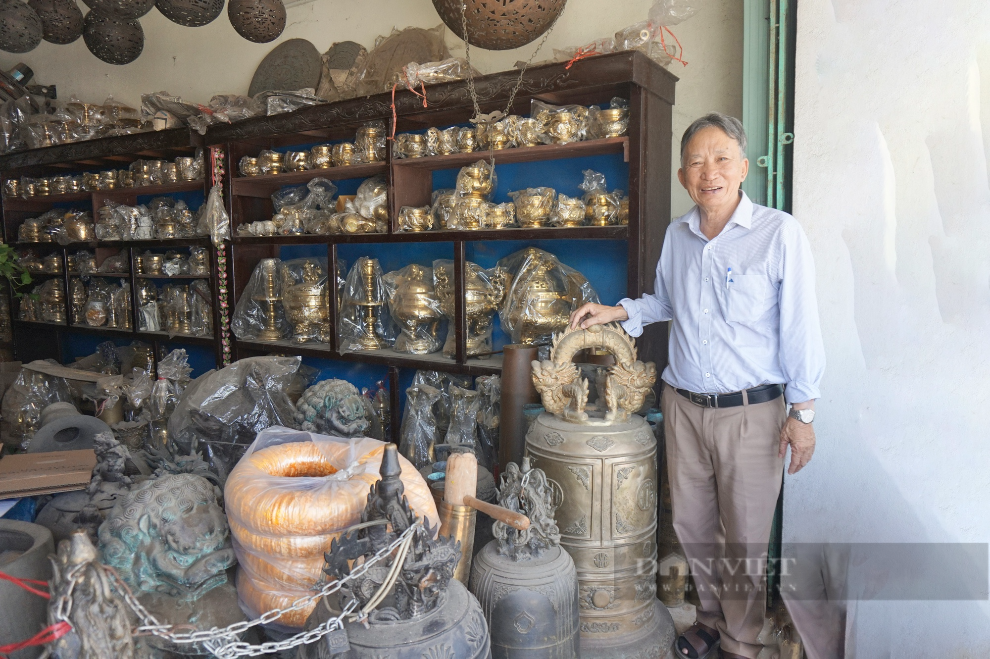 Một nghệ nhân ưu tú chuyên chinh phục các kỷ lục đồ đồng của một làng cổ nổi tiếng Quảng Nam- Ảnh 4.