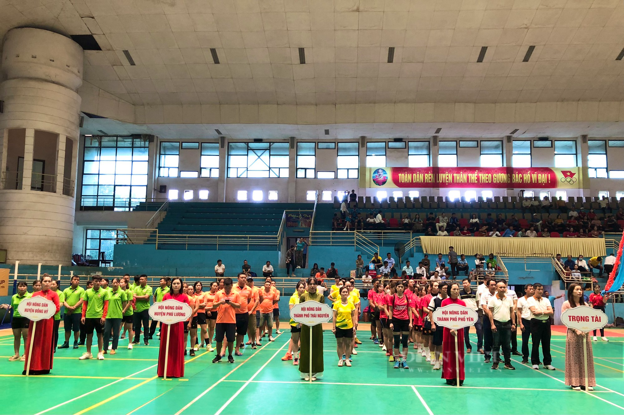 Thái Nguyên: 200 cán bộ, hội viên nông dân tham gia hội thao chào mừng 93 năm ngày thành lập Hội  - Ảnh 3.