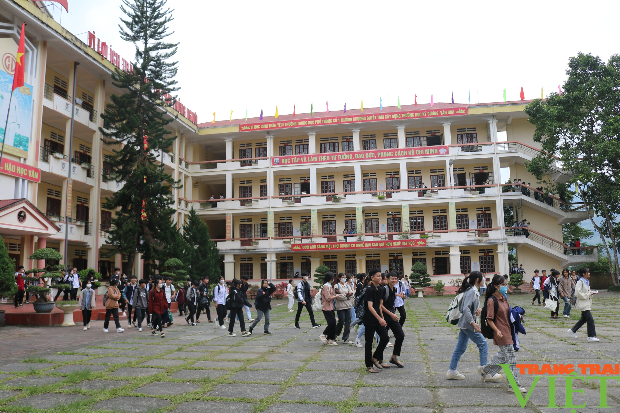 Trường THPT số 1 Mường Khương (Lào Cai) nâng cao chất lượng giáo dục - Ảnh 3.