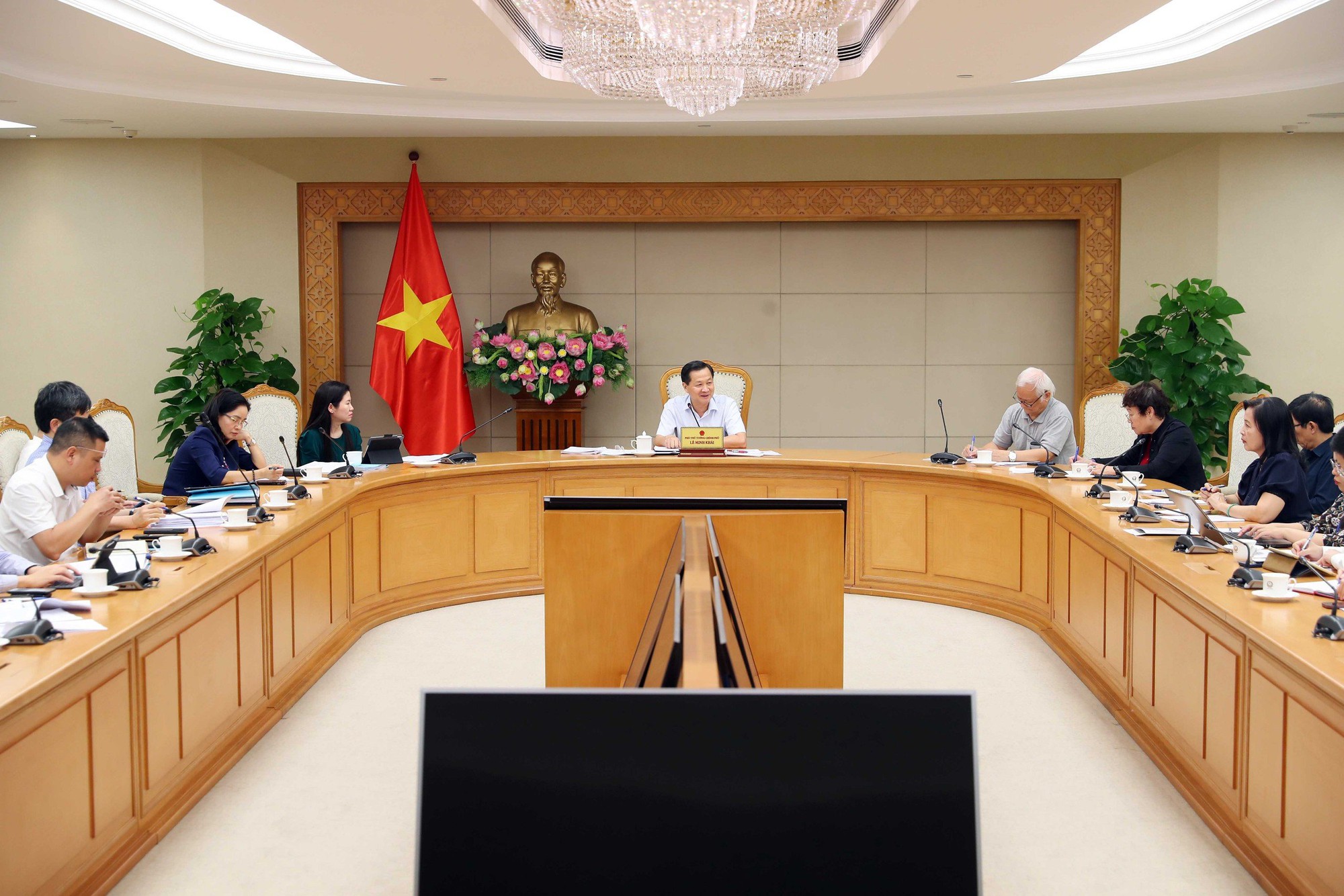 Phó Thủ tướng yêu cầu ứng kinh phí để chi trả tiền giải thưởng Hồ Chí Minh, giải thưởng Nhà nước - Ảnh 1.