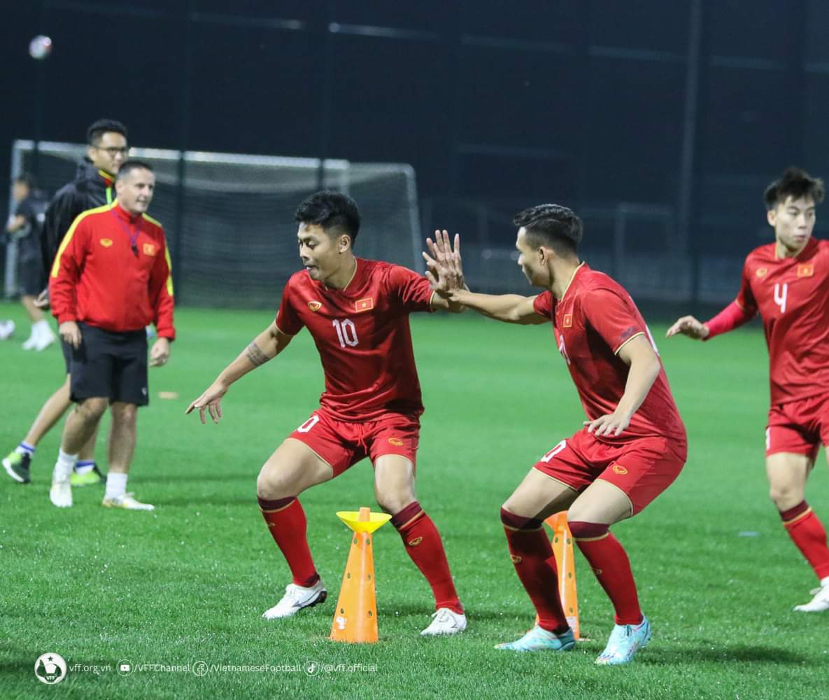 Các cầu thủ ĐT Việt Nam tích cực tập luyện trước trận đấu với Uzbekistan - Ảnh 7.