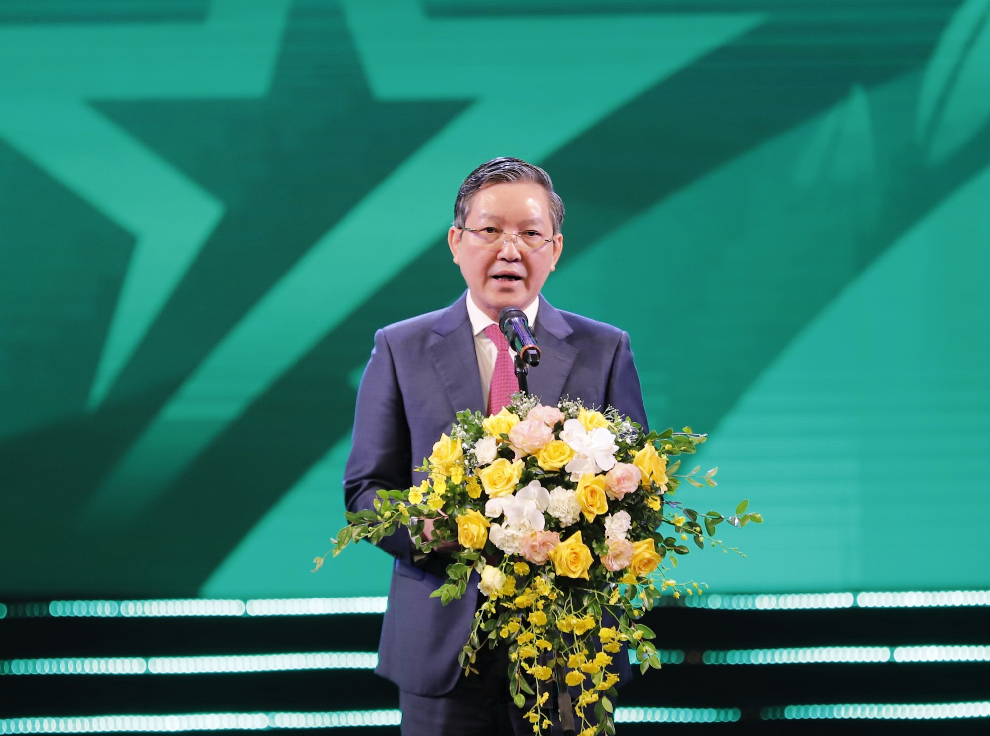 Bài phát biểu của Chủ tịch Hội NDVN Lương Quốc Đoàn tại Lễ tôn vinh Nông dân Việt Nam xuất sắc và HTX tiêu biểu - Ảnh 1.