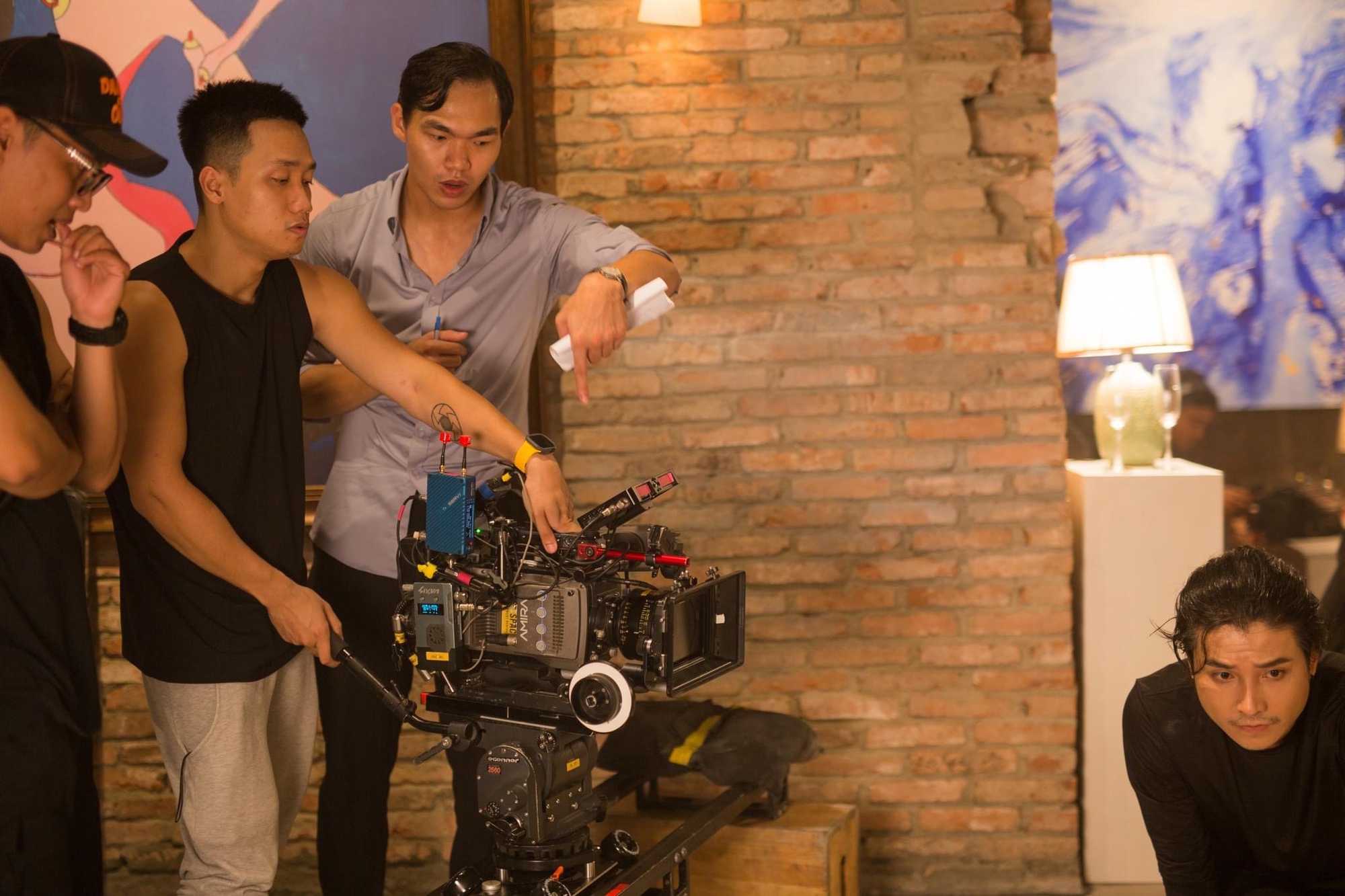 Đạo diễn Việt kiều từng thắng giải LHP ngắn tại Hollywood tiết lộ lý do về Việt Nam làm phim - Ảnh 3.