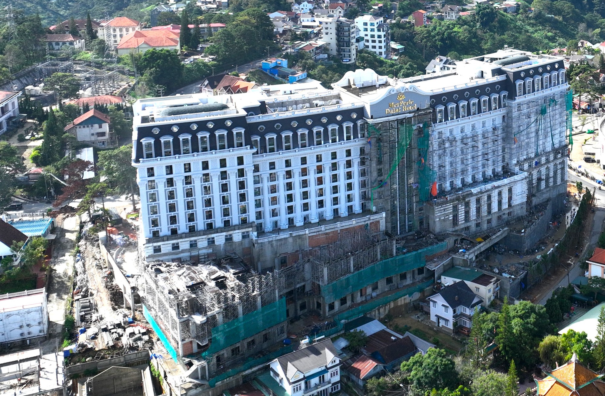 Khách sạn lớn nhất TP. Đà Lạt bị từ chối đấu nối giao thông vào đường Phạm Hồng Thái - Ảnh 1.