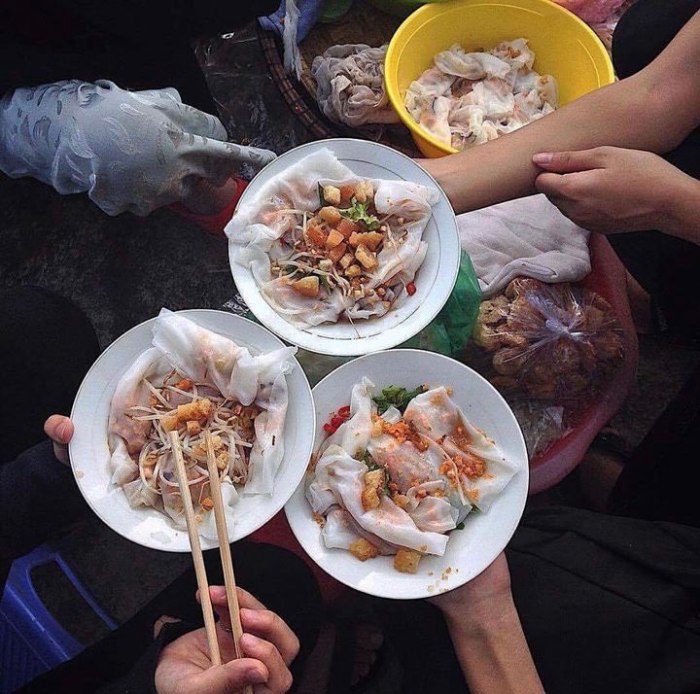 Nổi tiếng thiên đường ăn vặt, du khách đến Huế nên đến những khu ẩm thực này - Ảnh 9.