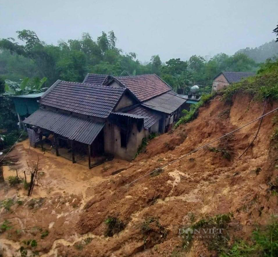 Quảng Bình: Trời ngớt mưa, nhiều khu vực vẫn còn chia cắt do lũ - Ảnh 2.