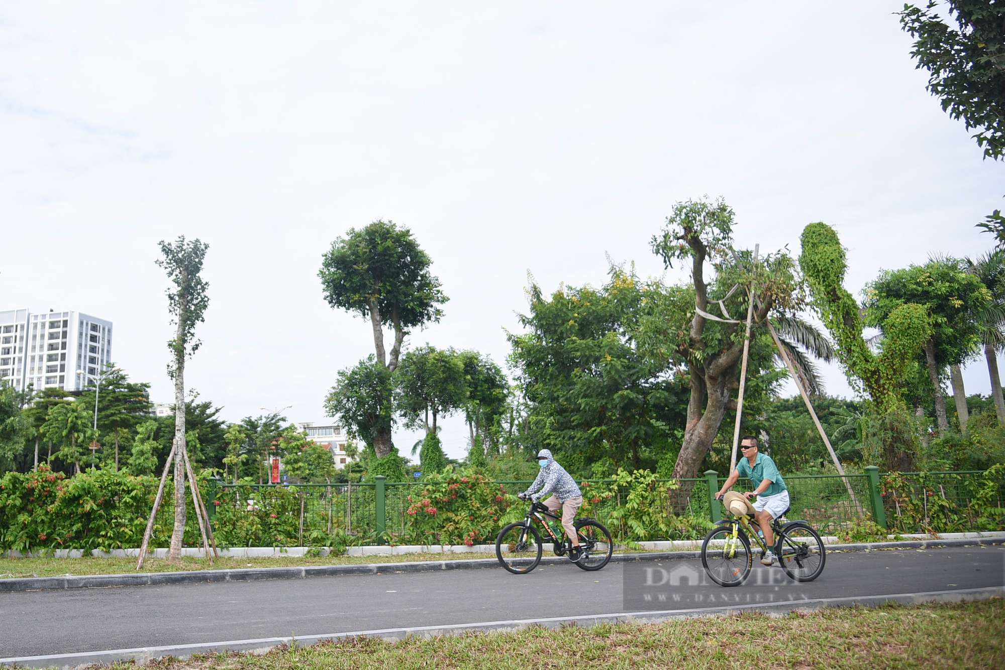 Mãn nhãn với công viên gần 100 tỷ rộng nhất quận Long Biên  - Ảnh 4.