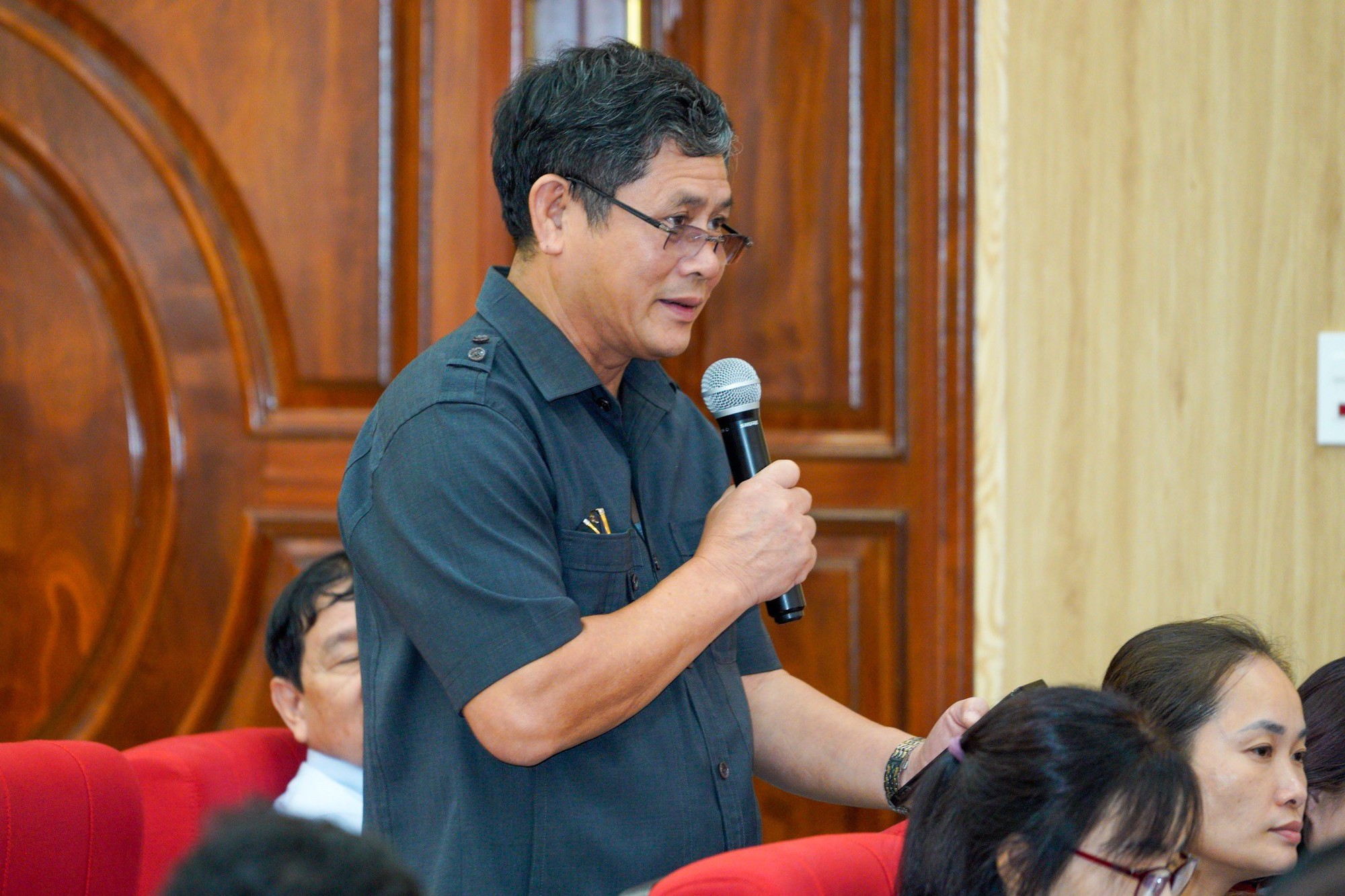 Chủ tịch Quốc hội Vương Đình Huệ tiếp xúc cử tri quận Đồ Sơn, Hải Phòng - Ảnh 3.