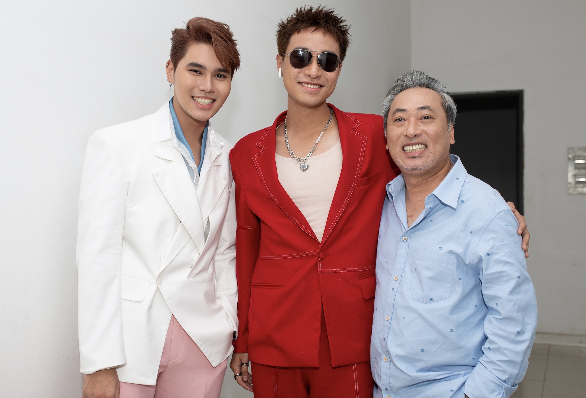 Vietnam Idol 2023: Đạo diễn Nguyễn Quang Dũng khuyên thí sinh &quot;đi hát ballad dễ kiếm tiền&quot; - Ảnh 1.