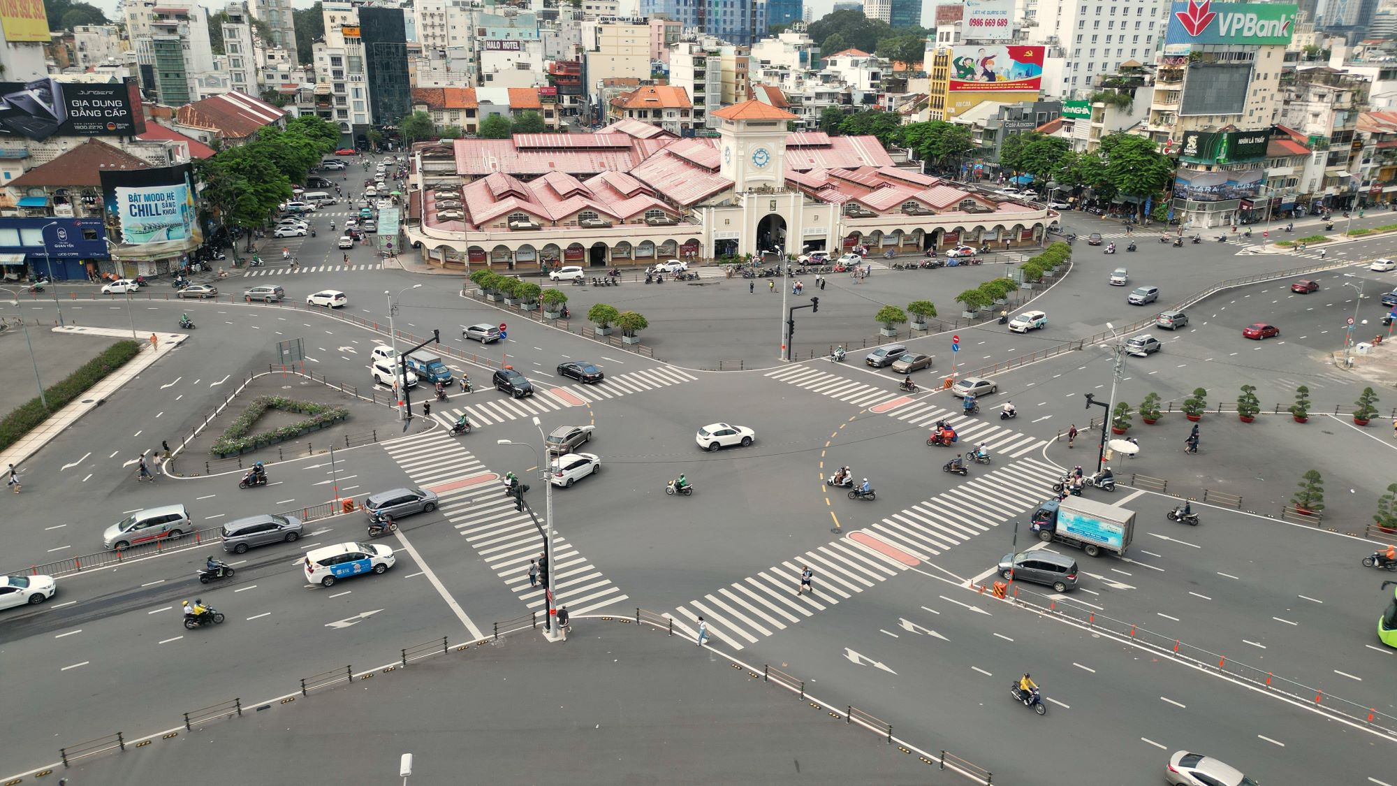 Ngôi chợ hơn 100 tuổi ở Sài Gòn được đề xuất chi gần 150 tỷ để cải tạo - Ảnh 1.