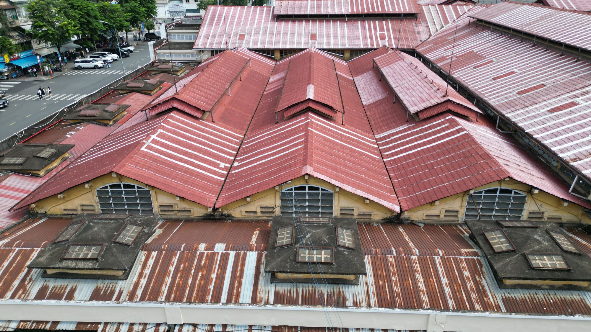 Ngôi chợ hơn 100 tuổi ở Sài Gòn được đề xuất chi gần 150 tỷ để cải tạo - Ảnh 4.
