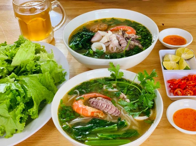 Tiết canh của con không ai nghĩ có tiết, là 1 trong những đặc sản nổi tiếng của tỉnh này - Ảnh 2.