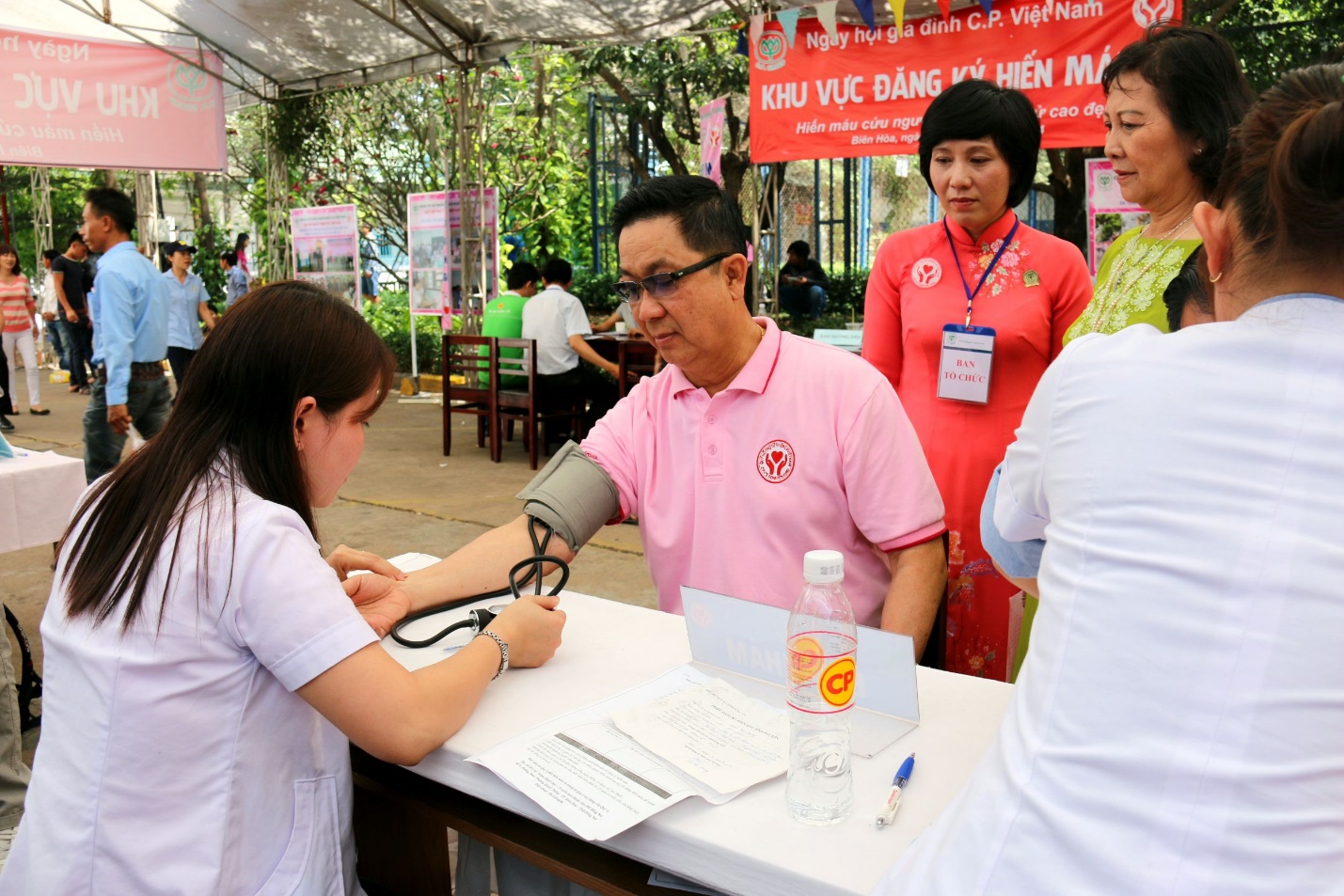 Người đàn ông Thái Lan được vinh danh “Anh hùng thực phẩm” với giải thưởng “công hiến trọn đời” - Ảnh 3.