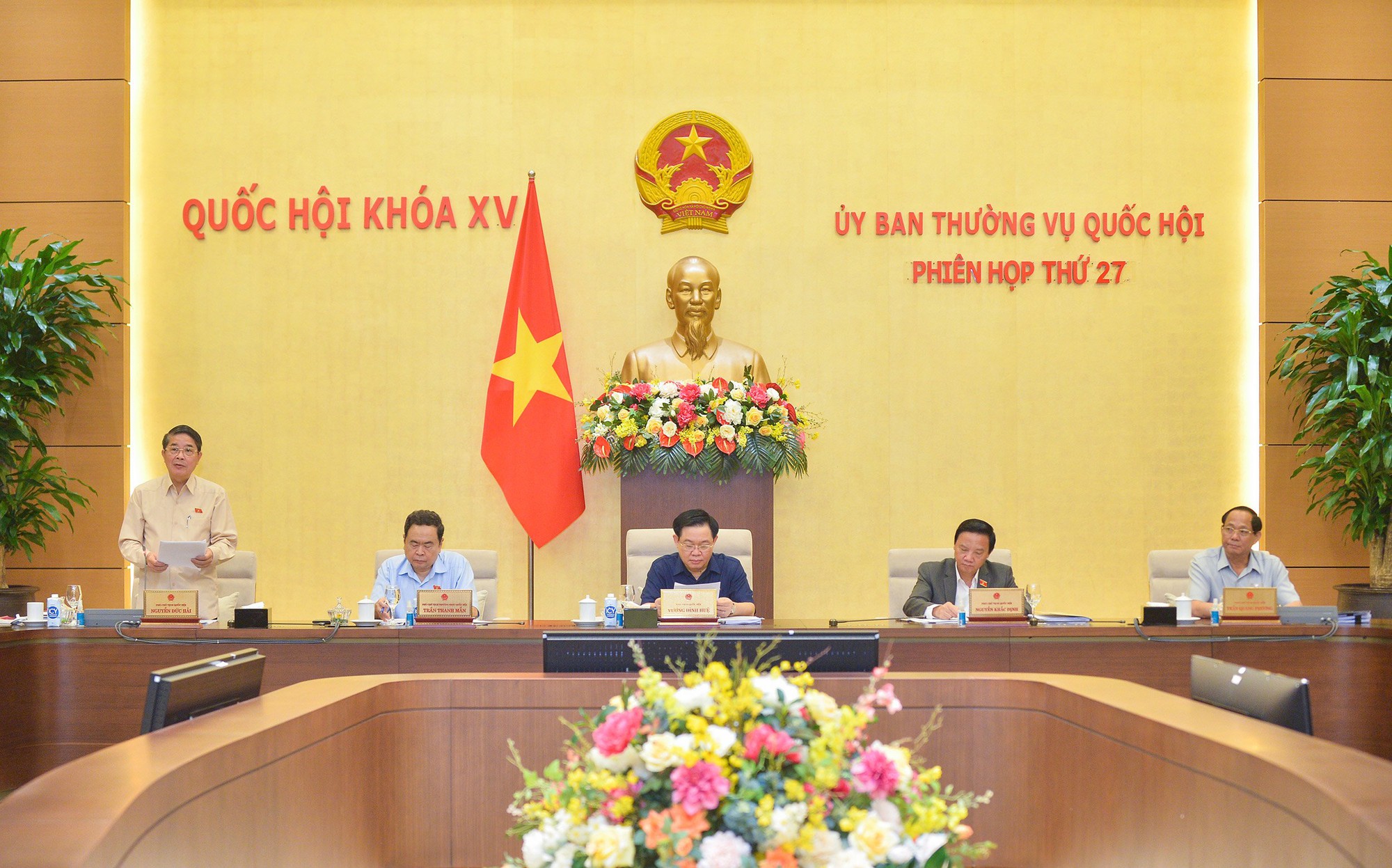 Chủ nhiệm Ủy ban Kinh tế: Nhiều “cơn gió ngược” tác động mạnh đến nền kinh tế Việt Nam - Ảnh 1.