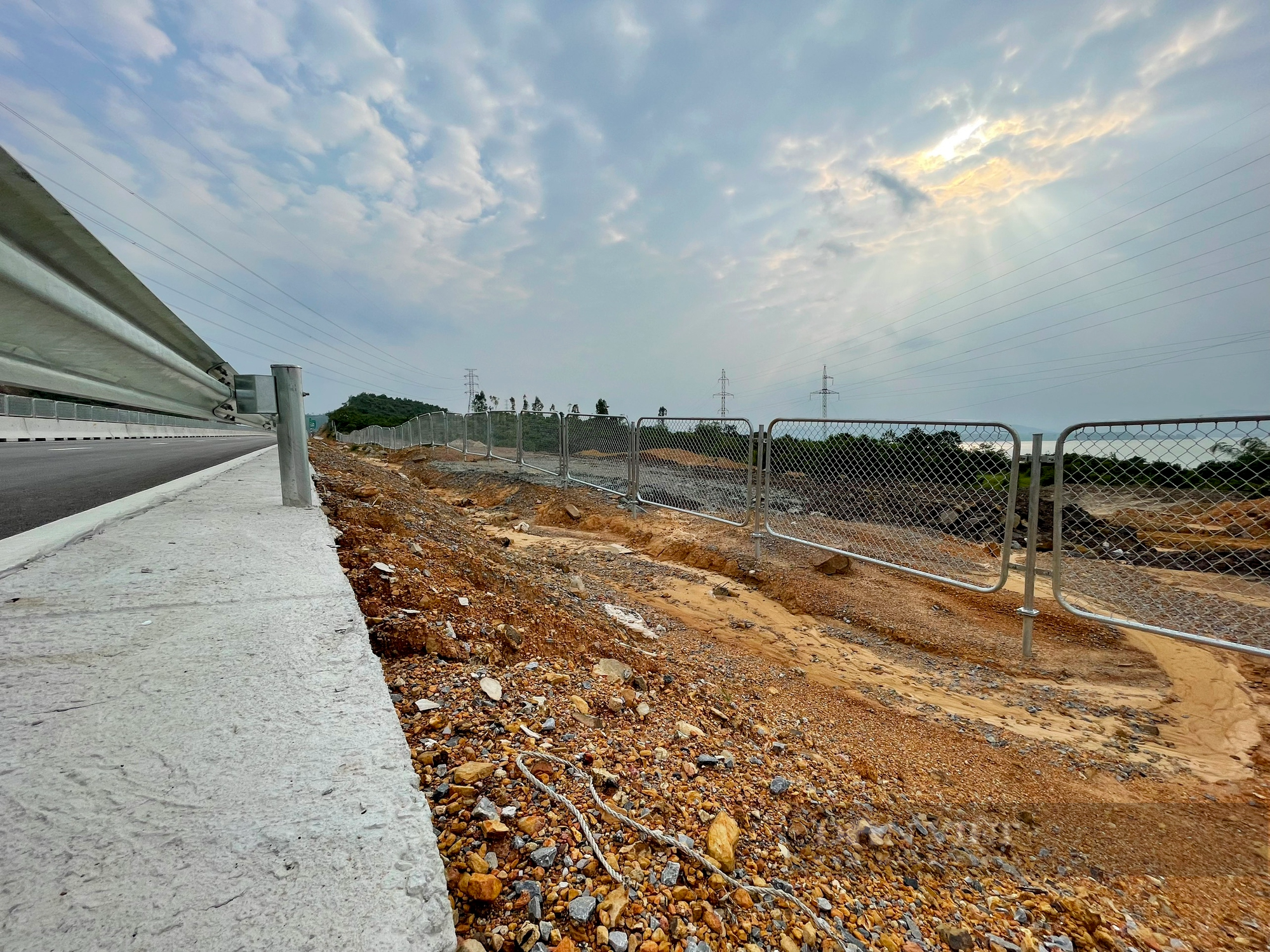 Cao tốc Bắc Nam đoạn Quốc lộ 45 Nghi Sơn, Nghi Sơn - Diễn Châu sau hơn 1 tháng đi vào hoạt động - Ảnh 7.