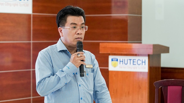 Sinh viên năm thứ 2 một trường đại học đã được học &quot;thực chiến&quot; với thị trường chứng khoán - Ảnh 1.