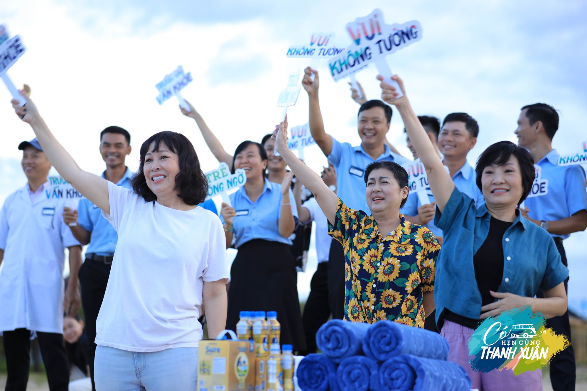 “Có Hẹn Cùng Thanh Xuân” - chuyến tàu ngược thời gian cho người cao tuổi - Ảnh 9.