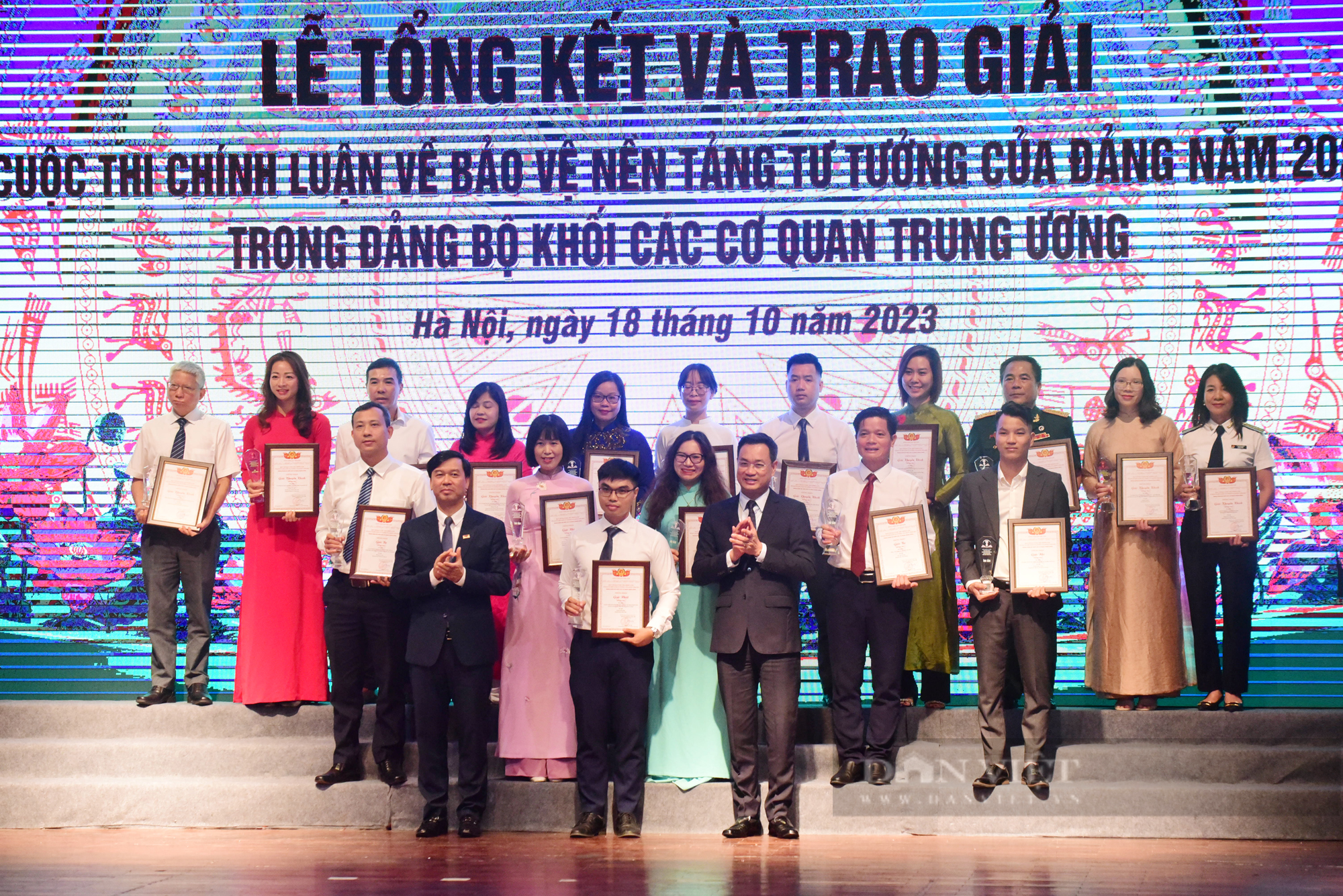 Trung ương Hội Nông dân Việt Nam đoạt 2 giải Cuộc thi chính luận về bảo vệ nền tảng tư tưởng của Đảng - Ảnh 1.