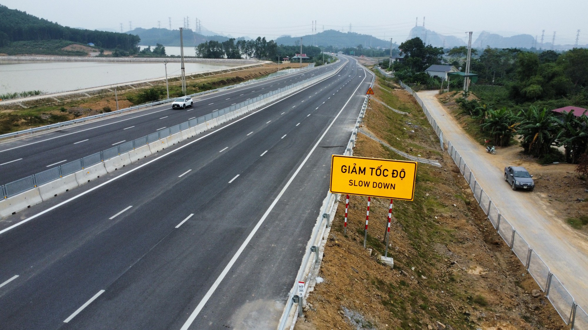 Hai dự án cao tốc Bắc - Nam qua tỉnh Thanh Hoá và Nghệ An chính thức khánh thành - Ảnh 3.