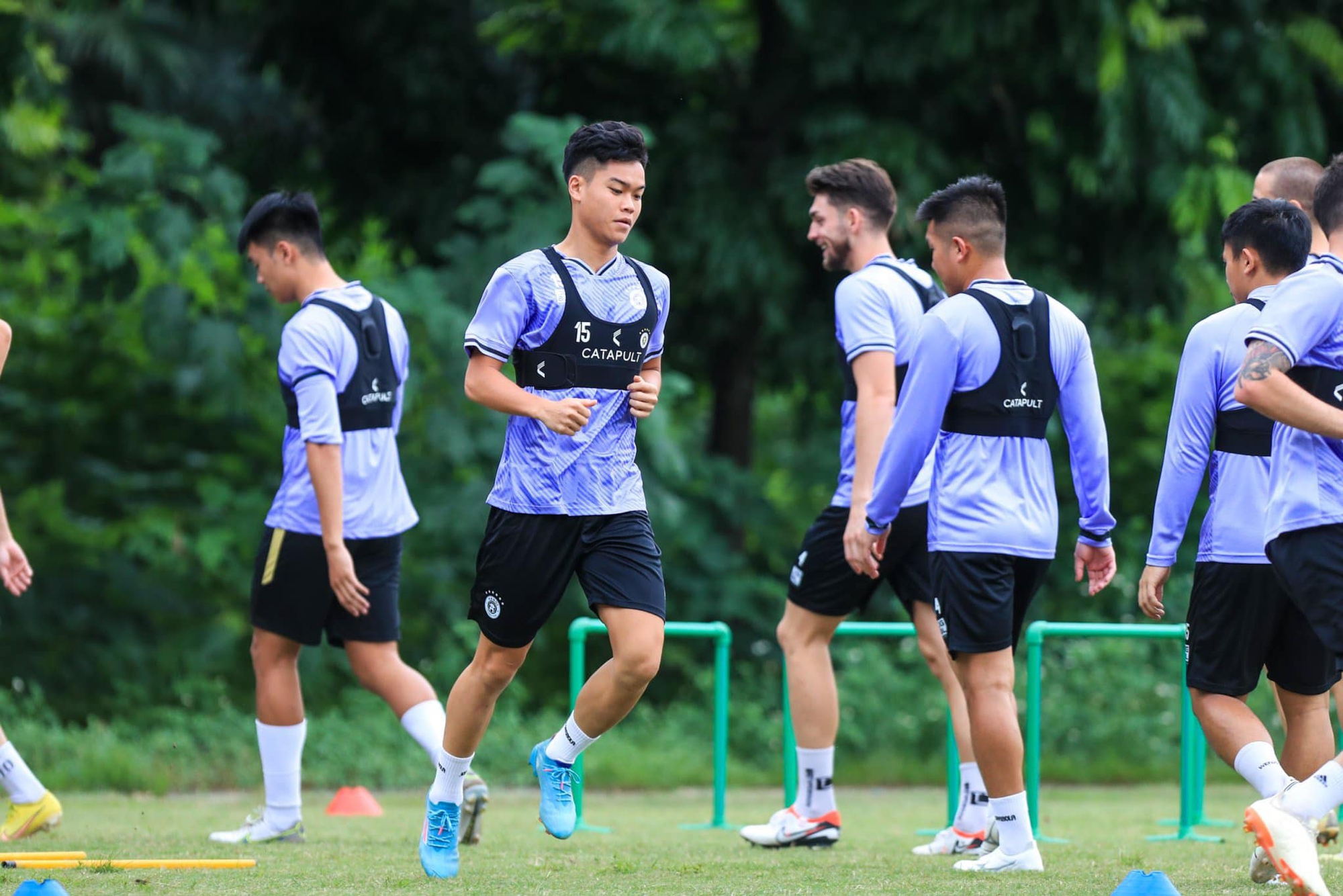 Hà Nội FC sở hữu đội hình đắt nhất V.League 2023/24 - Ảnh 1.