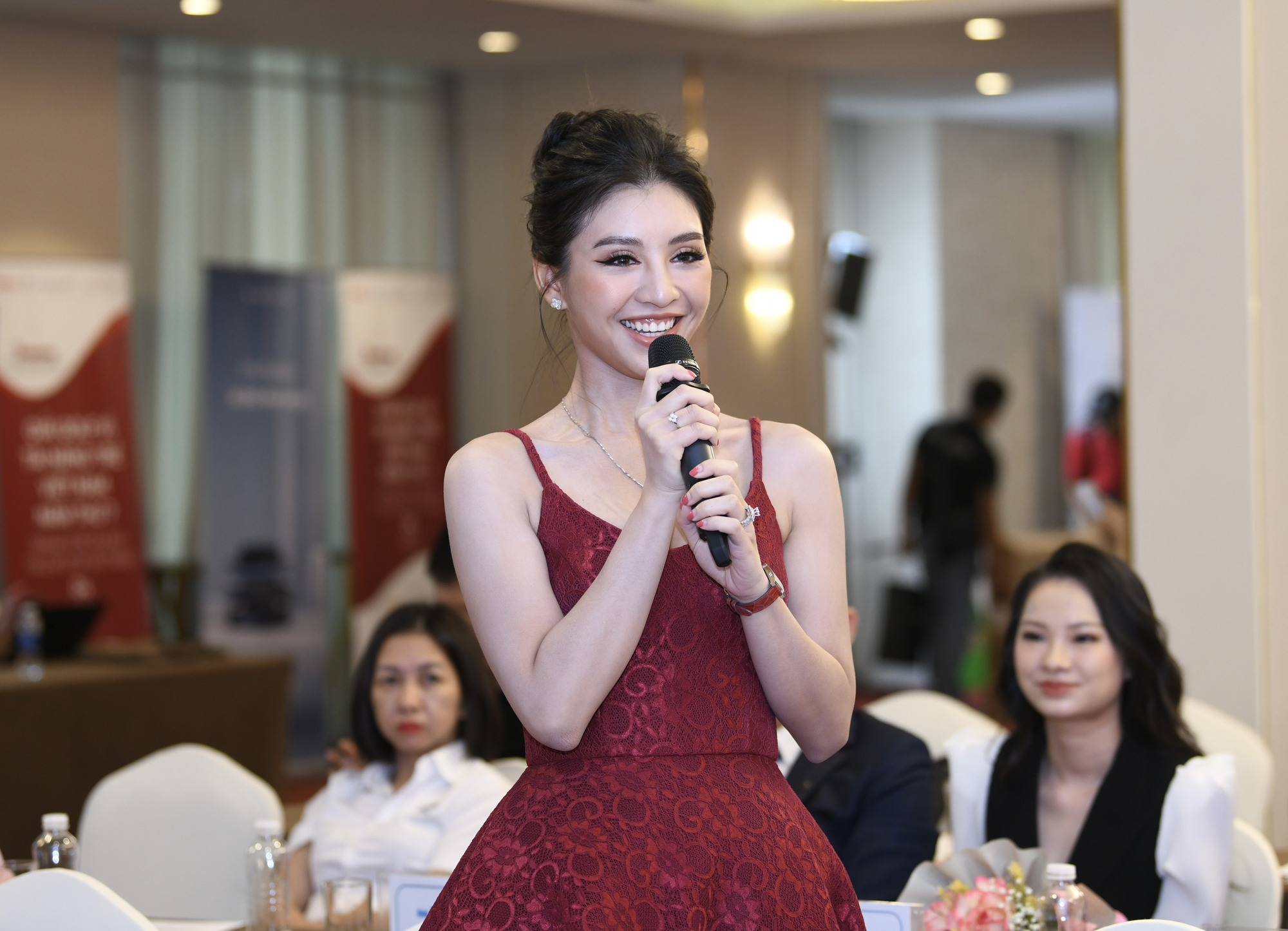Miss Golf Lê Thanh Tú muốn tỏa sáng tại giải Tiền Phong Golf Championship 2023  - Ảnh 4.