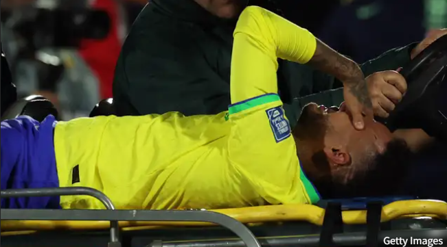 Neymar chấn thương nặng - Ảnh 1.