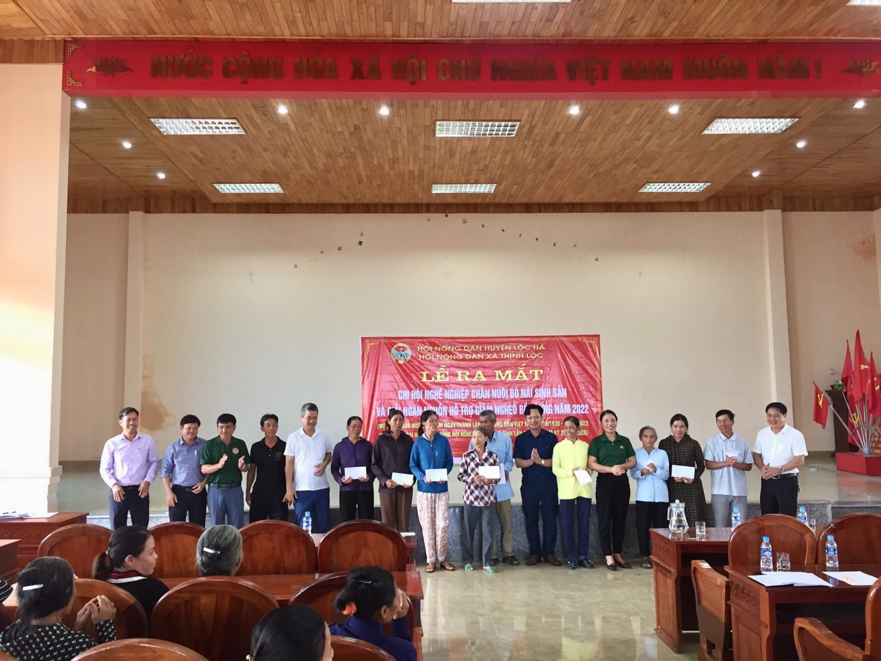 Nông dân Hà Tĩnh tích cực tham gia ngày hội chuyển đổi số, CLB nông dân với pháp luật và tổ hội nghề nghiệp - Ảnh 8.