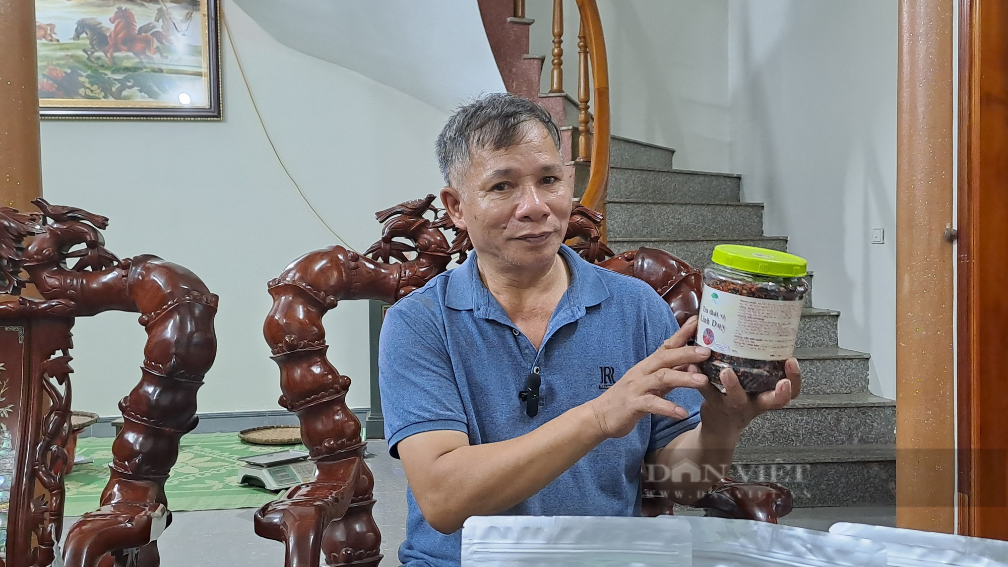 Chế biến ra loại trà có một không hai, vợ chồng lão nông Thái Nguyên khiến mọi người càng uống càng mê - Ảnh 2.