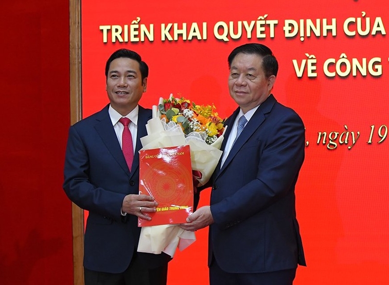 Trưởng Ban Tuyên giáo Trung ương trao quyết định bổ nhiệm Tổng Biên tập Báo điện tử Đảng Cộng sản Việt Nam - Ảnh 1.