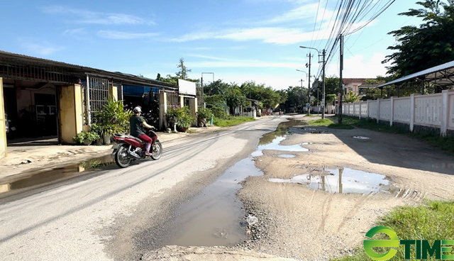 Thi công cẩu thả tại tuyến đường trung tâm nội thành Quảng Ngãi - Ảnh 3.