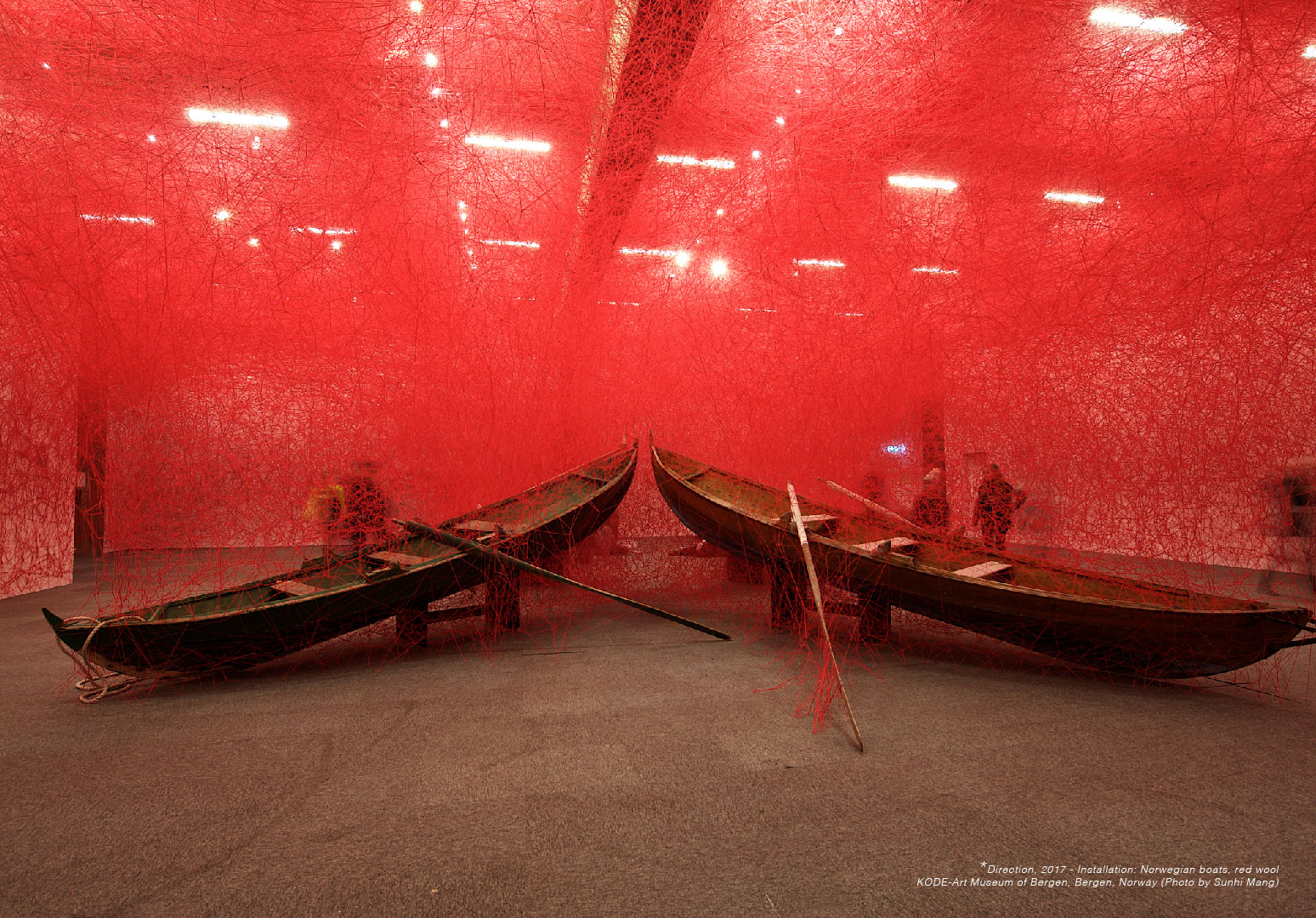 Mở cửa triển lãm sắp đặt “Thủy triều cảm xúc” của nghệ sĩ Chiharu Shiota tại Việt Nam - Ảnh 2.
